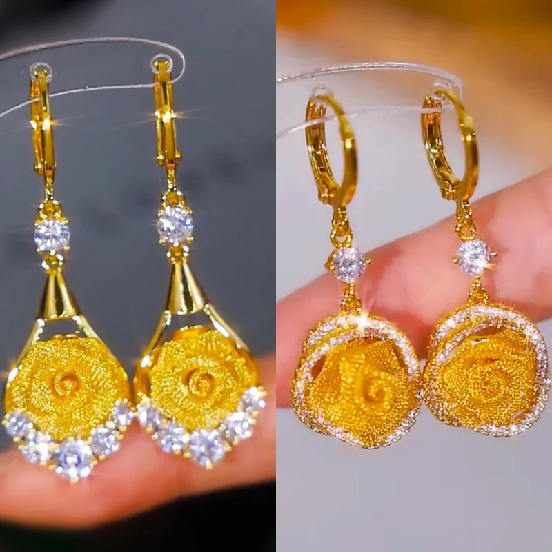 Elegant earrings with roses in mesh
